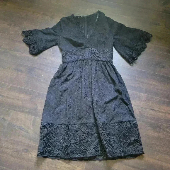 French Connection Bell-Sleeve Lace Dress Black XS 2 - Picture 6 of 10